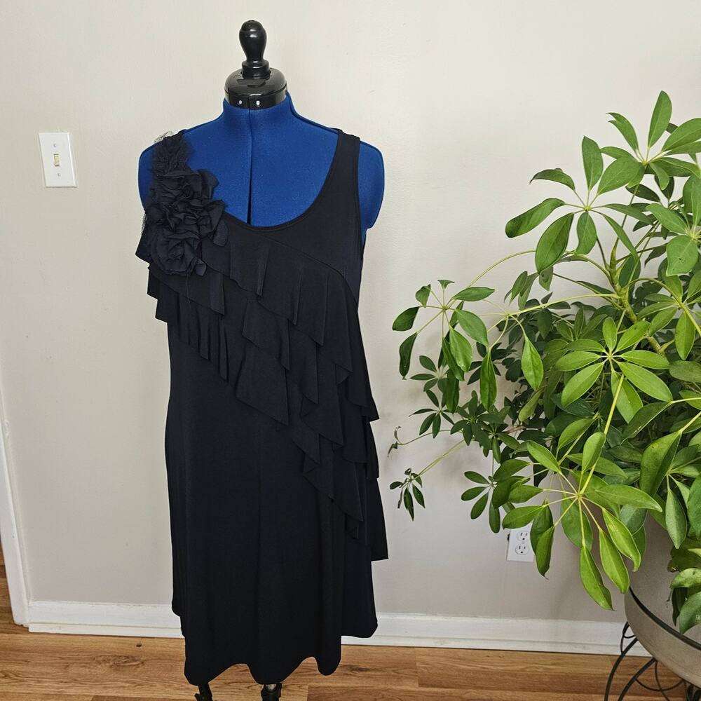 Nic & Dom NWT Navy Blue A-Line Waterfall Ruffles Floral Shoulder Emb Size PXL